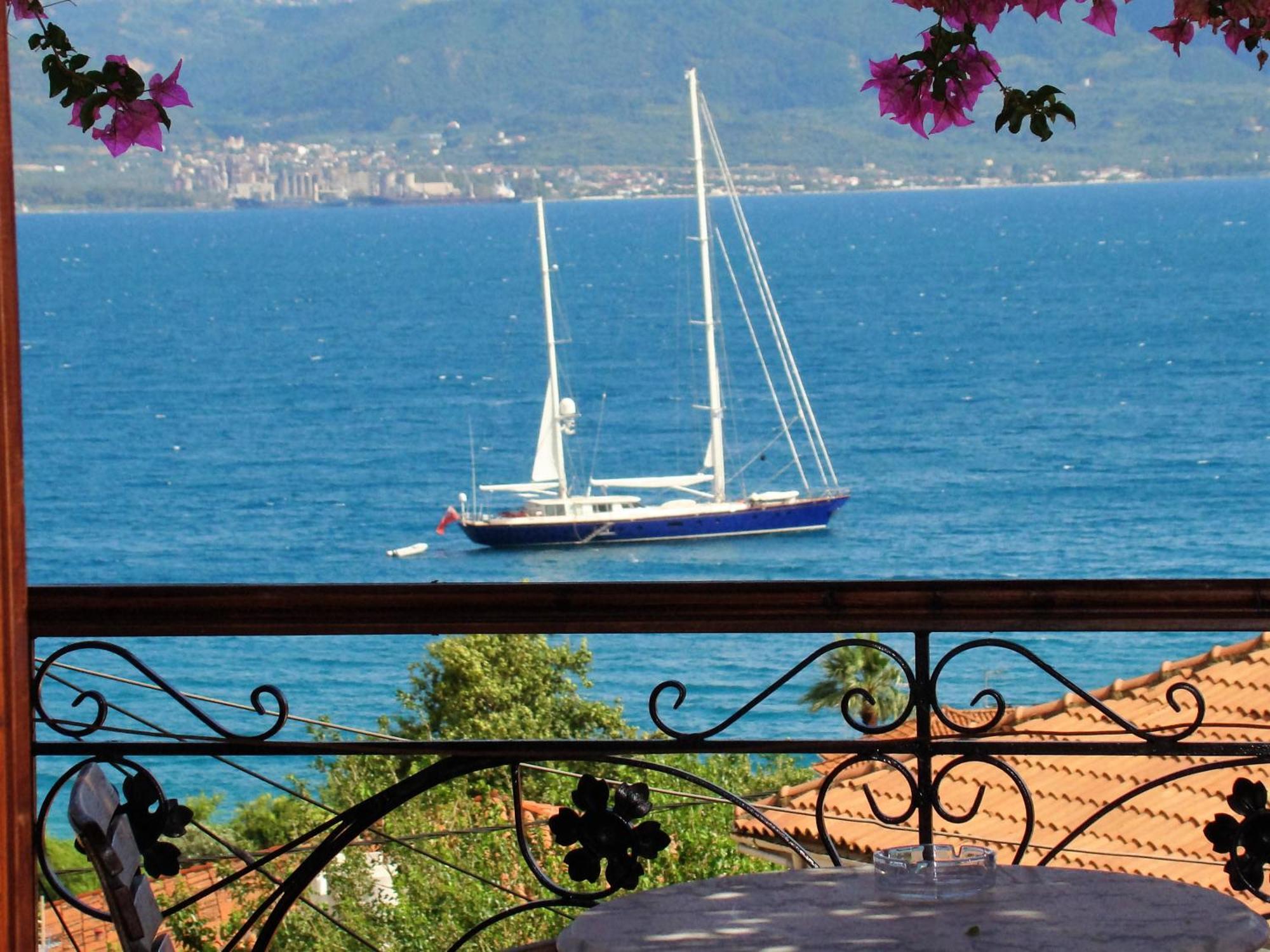 Ilion Hotel Nafpaktos Exterior foto